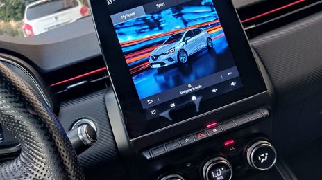 Renault Clio • 2020 • 160,000 km