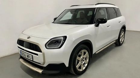 MINI One D • 2024 • 32,000 km