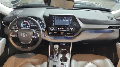 Toyota Highlander Hybrid • 2022 • 34,685 km