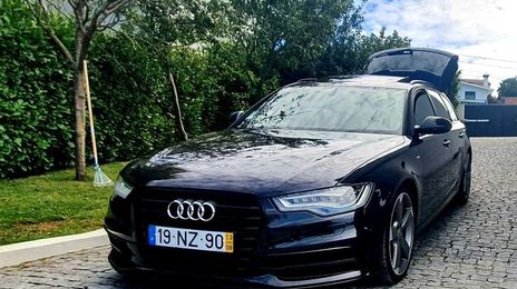 Audi A6 • 2013 • 125,000 km