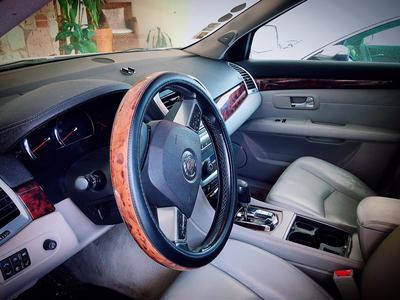 Cadillac SRX • 2008 • 195,000 km