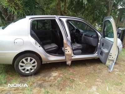 Renault Symbol • 2002 • 238,000 km