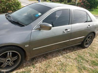 Honda Accord • 2004 • 259,999 km