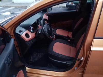 Hyundai i10 • 2015 • 92,000 km