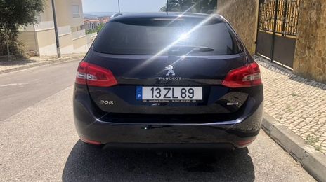 Peugeot 308 SW • 2015 • 200,000 km
