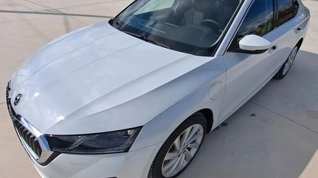 Škoda Octavia • 2025 • 53,200 km