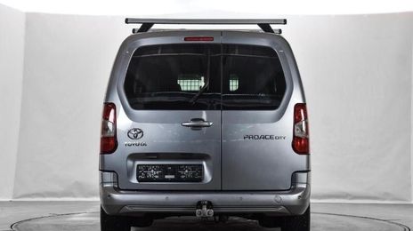 Toyota Paseo • 2020 • 75,000 km
