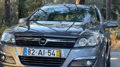 Opel Astra caravan • 2005 • 200,000 km