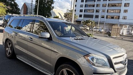 Mercedes-Benz GL • 2014 • 146,000 mi