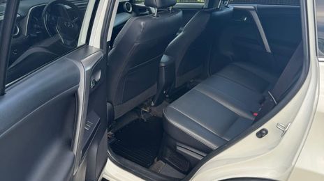 Toyota RAV4 Hybrid • 2015 • 134,870 km