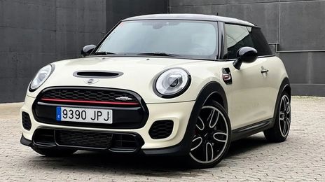 MINI Cooper • 2016 • 39,000 km