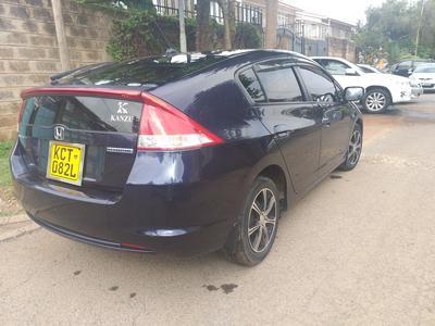 Honda Insight • 2011 • 120,000 km