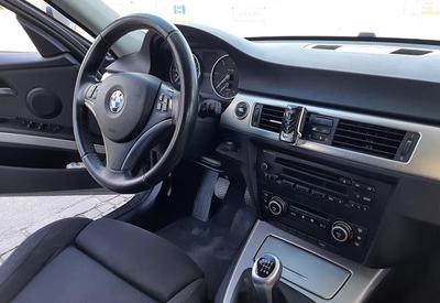 BMW Rad 3 Touring • 2009 • 230,000 km
