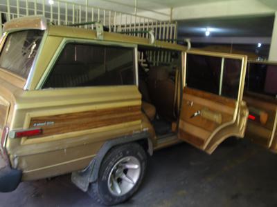 Jeep Wrangler • 1985 • 1,000 km