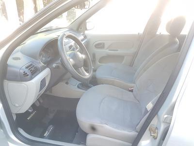 Renault Clio • 2004 • 257 km