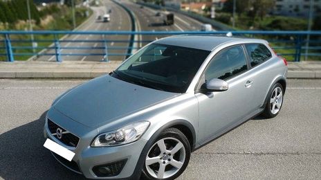 Volvo C30 • 2010 • 181,500 km