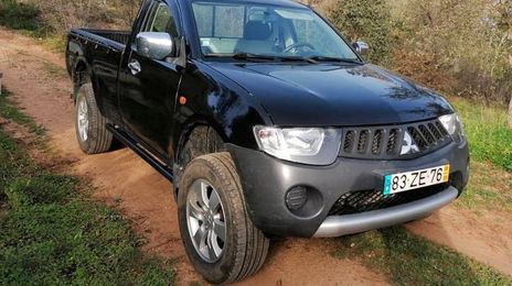 Mitsubishi L200 • 2008 • 150,000 km