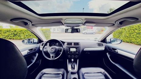 Volkswagen Jetta • 2013 • 63,000 km