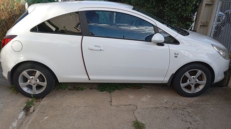 Opel Corsa • 2010 • 117,071 km