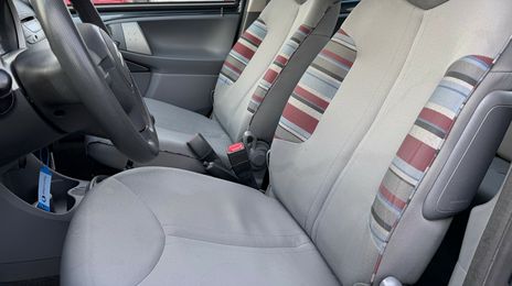 Peugeot 207 • 2011 • 62,172 km