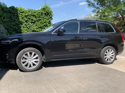 Volvo XC90 • 2016 • 90,000 km