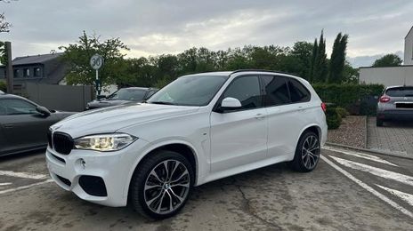 BMW X5 • 2018 • 65,900 km