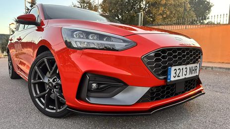 Ford Focus • 2019 • 76,000 km