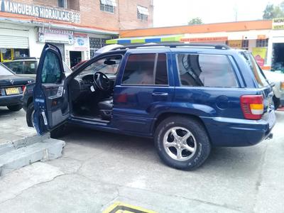 Jeep Grand Cherokee • 2002 • 136,000 km