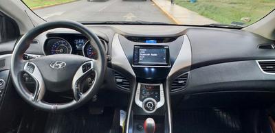 Hyundai Elantra • 2012 • 166,000 km