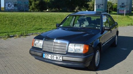 Mercedes-Benz 124 • 1993 • 80,000 km