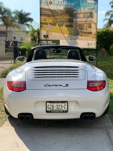 Porsche 911 Carrera • 2009 • 27,500 km