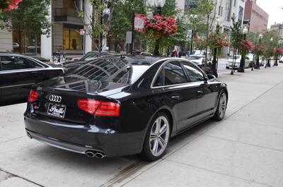Audi S8 • 2013 • 15,000 km