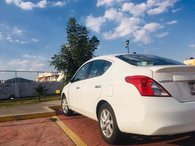 Nissan Versa • 2013 • 68,000 km