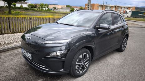 Hyundai Kona Electric • 2022 • 75,000 km