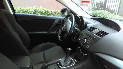 Mazda 3 • 2013 • 52,000 km