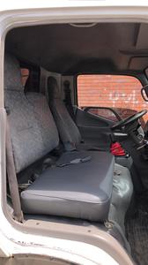 Hino Dutro • 2005 • 146 km