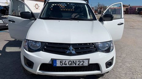 Mitsubishi L200 Pick up • 2015 • 120,000 km