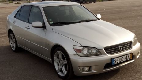 Lexus IS • 1999 • 240,695 km
