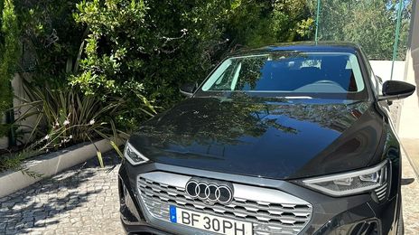 Audi Q8 • 2023 • 59,074 km