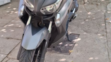 Yamaha x-max • 2015 • 30,130 km