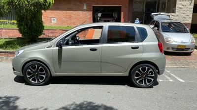 Chevrolet Aveo • 2012 • 84,000 km