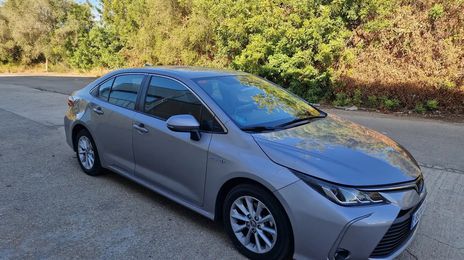 Toyota Corolla • 2019 • 80,000 km