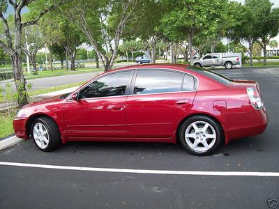 Nissan Altima • 2006 • 69,500 km