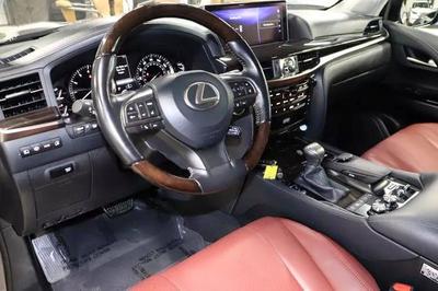 Lexus LX • 2018 • 25 km