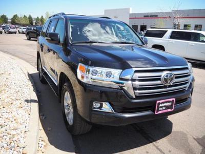 Toyota Land Cruiser • 2017 • 200,000 km