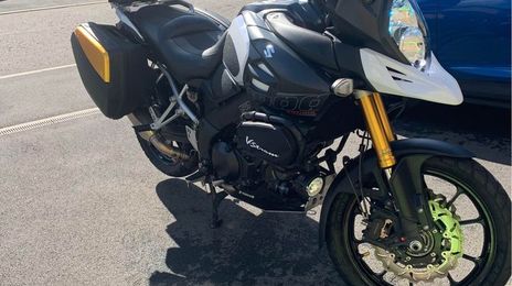 Suzuki vstorm • 2014 • 28,000 km