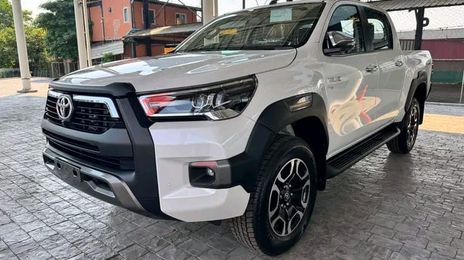 Toyota Hilux • 2024 • 35,000 km