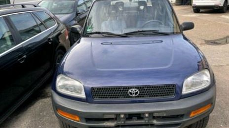 Toyota RAV4 • 2002 • 45 km