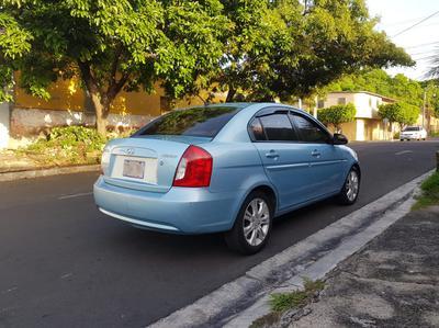 Hyundai Accent • 2011 • 102,000 km