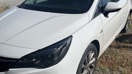 Opel Astra • 2021 • 220,000 km